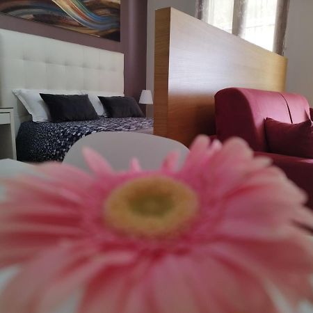 דירות קסטלבונו Casa Nicole מראה חיצוני תמונה