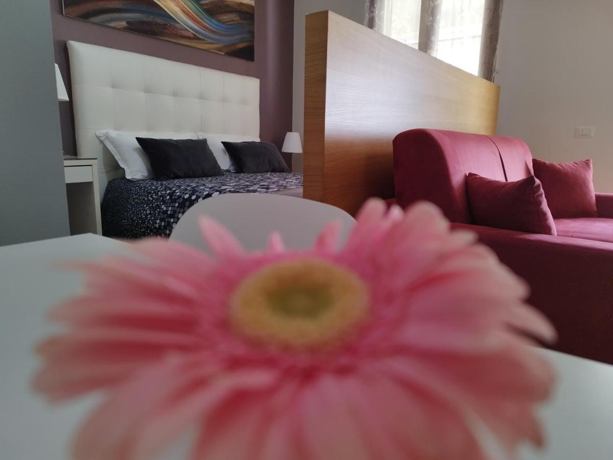 דירות קסטלבונו Casa Nicole מראה חיצוני תמונה